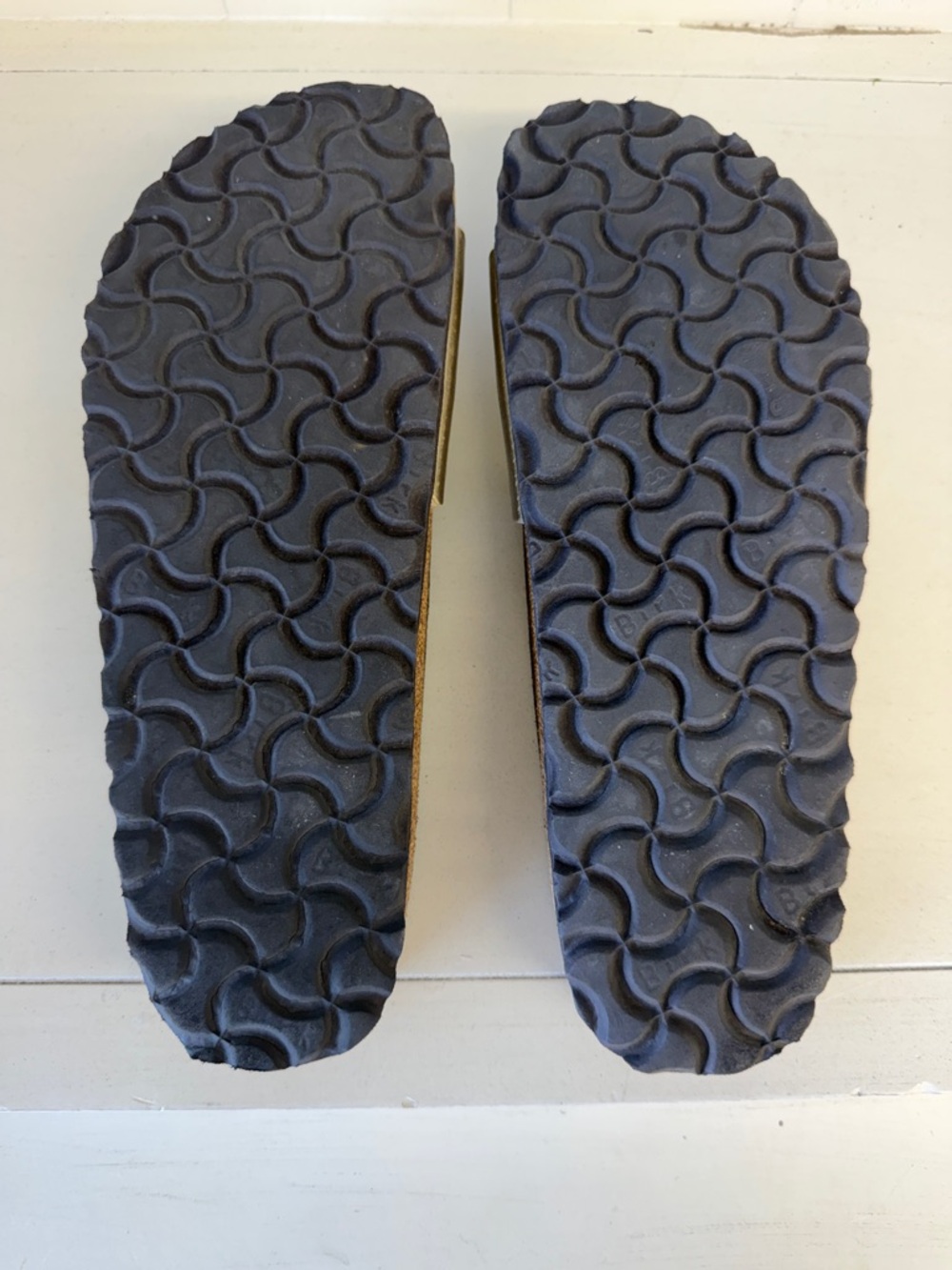 Birkenstock Single-Strap Metallic Gold Slide - Picture 4 of 5